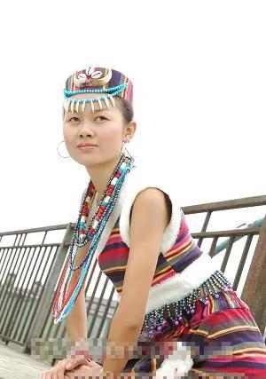 五十六个民族服饰排行榜,中华五十六个民族服饰大合集