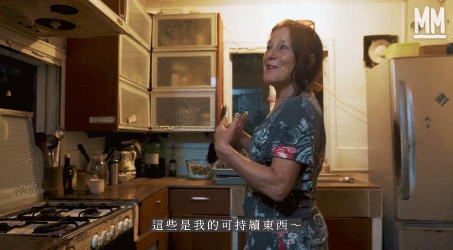 她隐居香港33年，坐拥天然泳池和农场，却用了一辈子二手货！