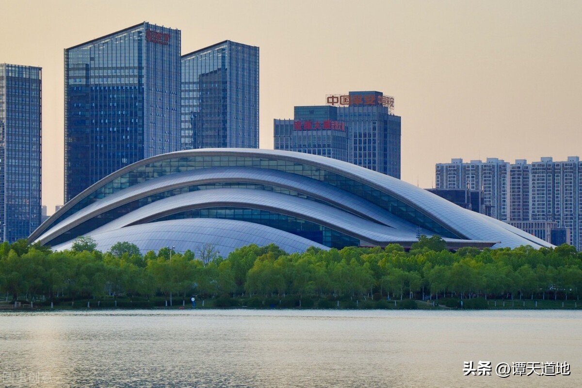 阜阳是大城市吗,阜阳为什么有这么多人口