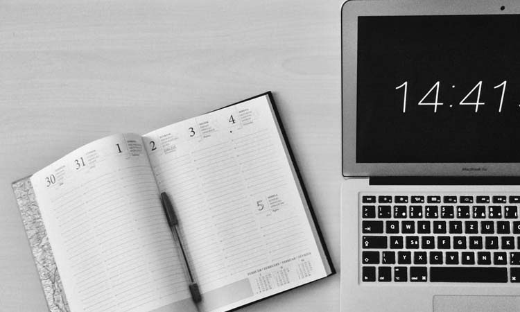 正式工工作会比临时工轻松吗,临时工是轻松自由还是真吃亏