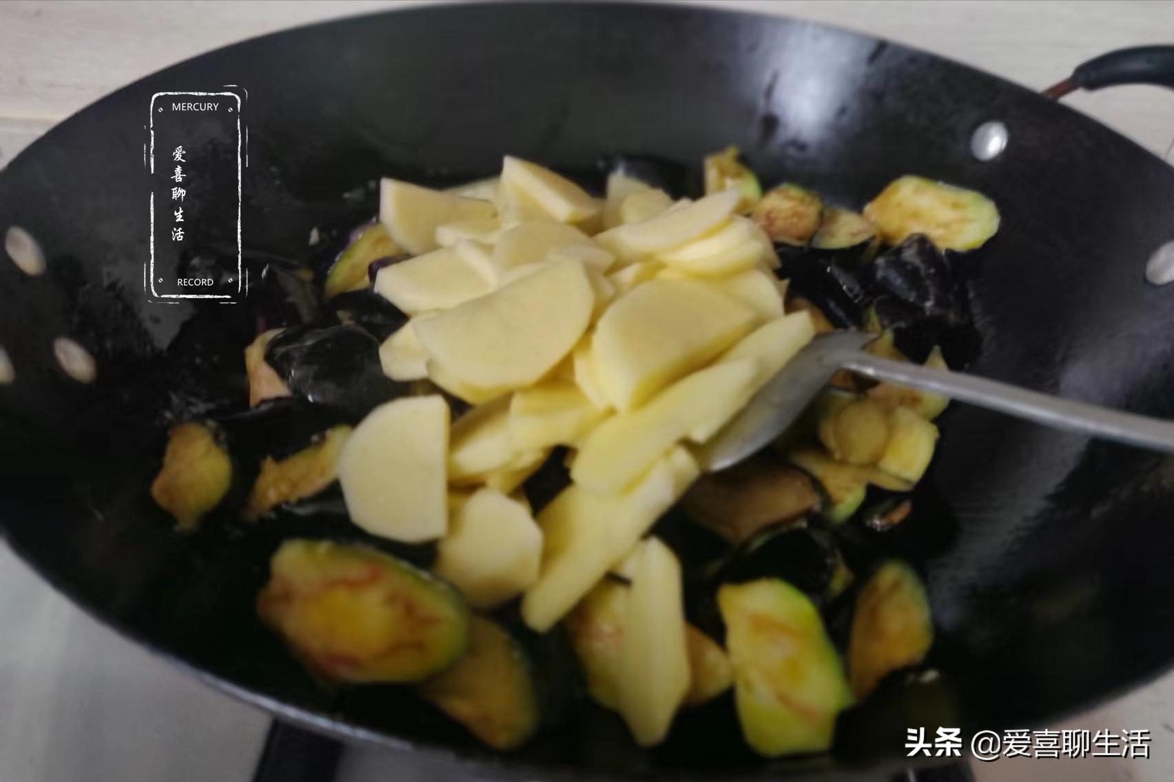 夏季，大鱼大肉不如它，应季又便宜，我隔天做一次，家人都好喜欢