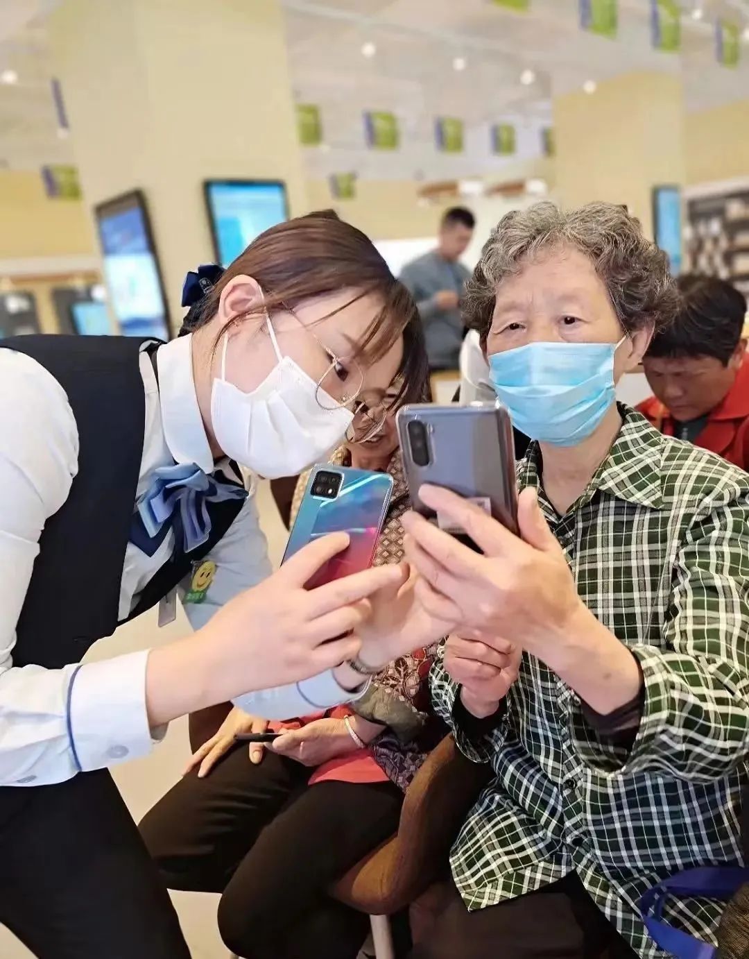 涓浗鐢典俊槌屽嘲,瀹夊窘鐪佽崳鑾峰叏鍥藉伐浜哄厛閿嬪彿