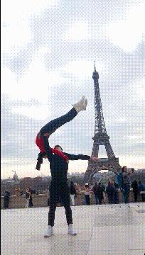 地铁上看到女朋友怎么办,地铁上怎么提醒女朋友