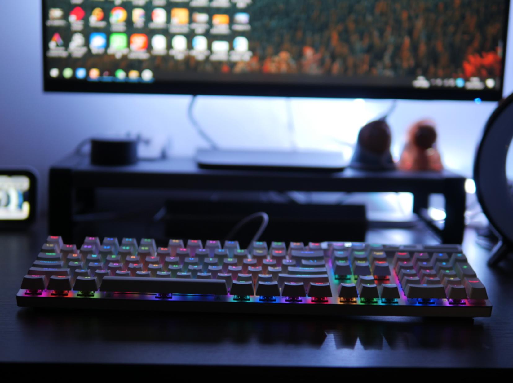 雷柏机械键盘v700rgb测评,雷柏V700DIY机械键盘评测