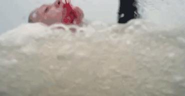 深海电影细思极恐细节,潜入海底一万米深海恐惧症