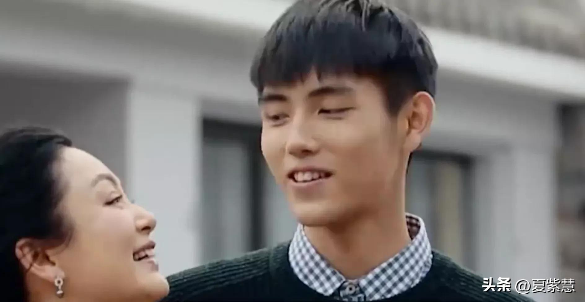 “京圈太子爷”陈飞宇与女网红的“床照门”事件始末