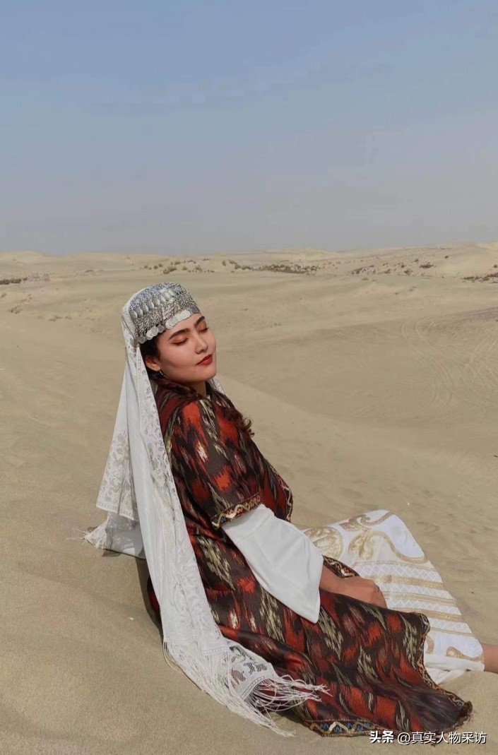 “社牛”*疆新**姑娘,一天导游费800-1000元,她怎么做到的?