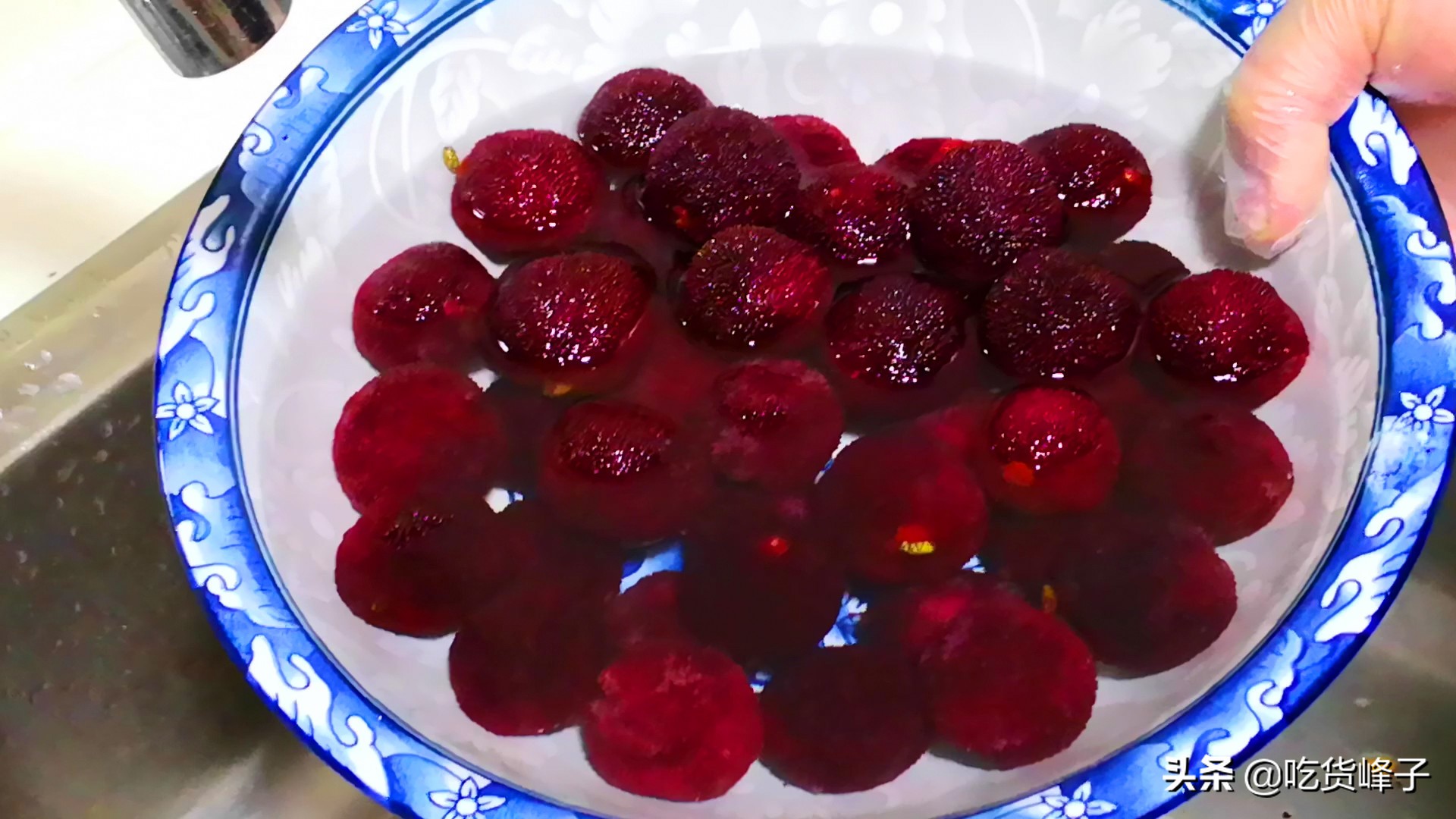 洗杨梅用什么淀粉,洗杨梅的做法