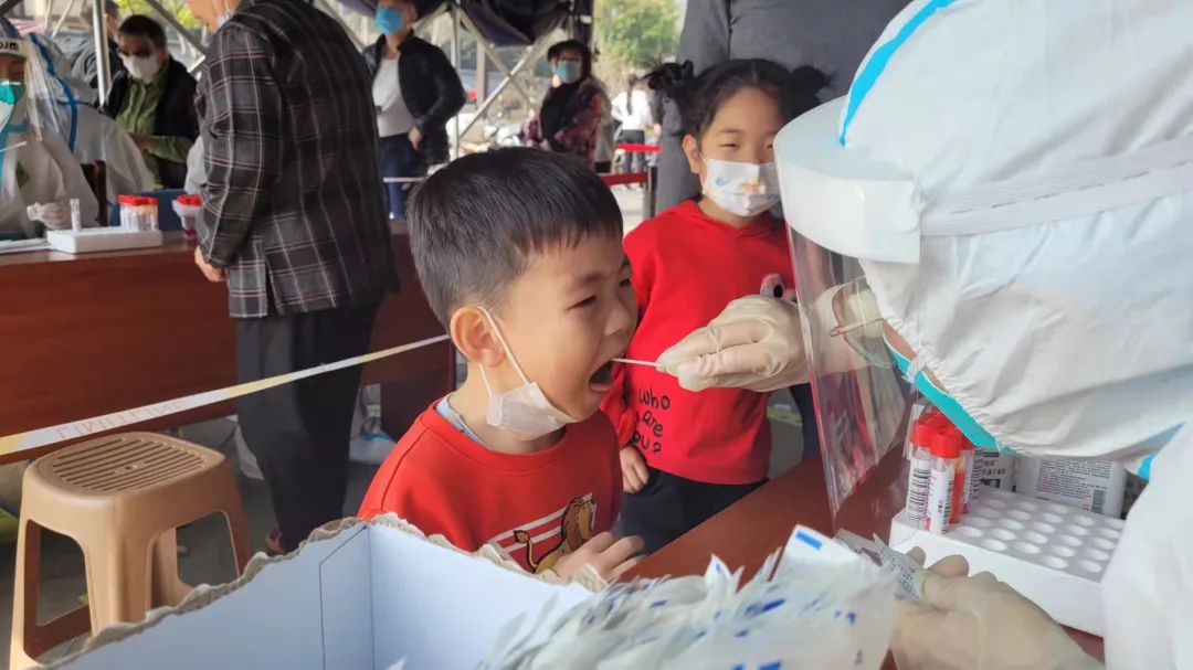 坚决守住不发生规模性反弹的底线,坚决防止反复反弹