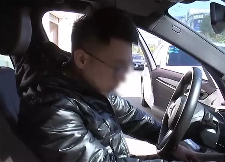 新款宝马5系车内异味,宝马5系异味