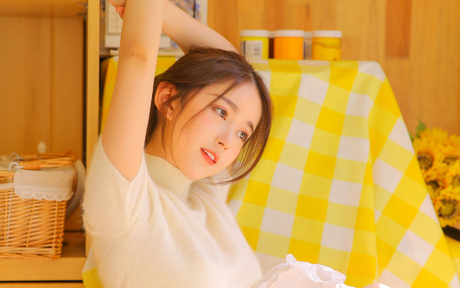 女人到了中年最大的悲哀不是没钱,女人到了40岁没有钱真难