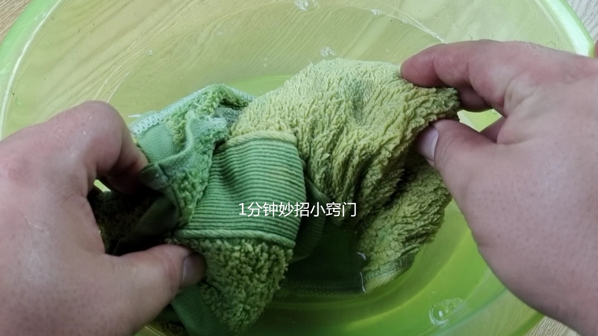 抽烟室内烟味怎么快速解决,抽烟屋里