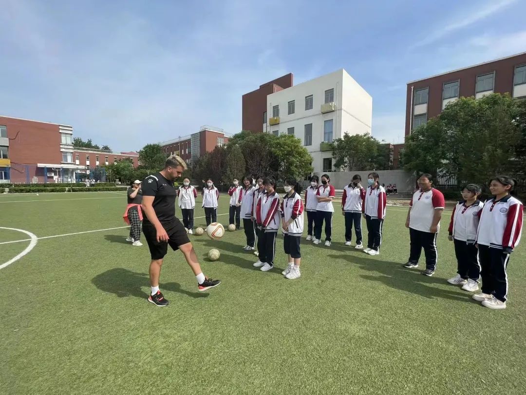 体验足球的意义视频,西班牙足球精神