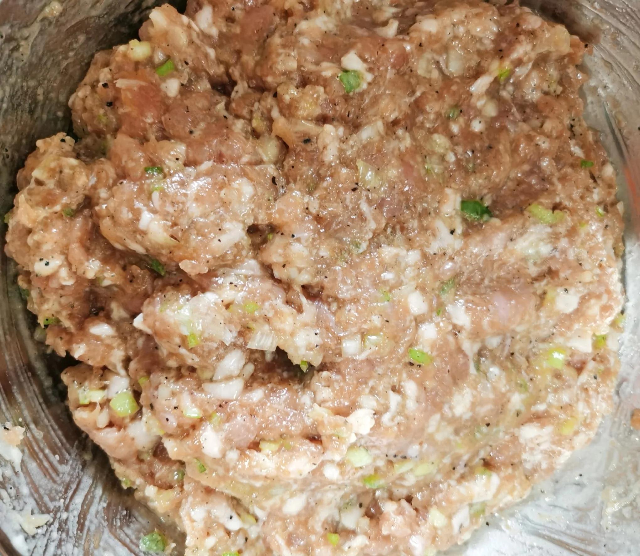 美厨娘豆角饺子馅做法,美厨娘香菜馅饺子家常做法