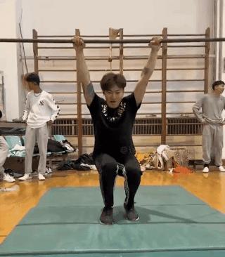 劝人不要谈恋爱的幽默句子,不谈恋爱的正能量语录