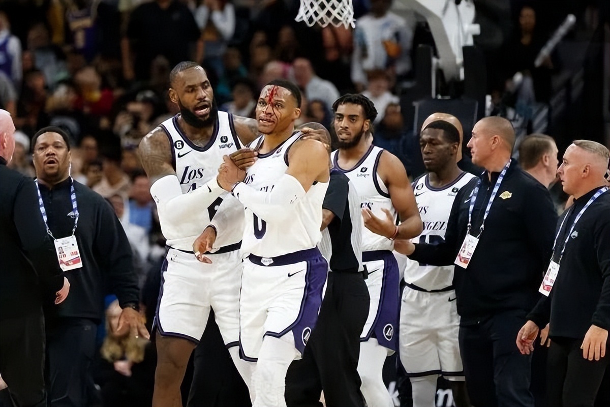 浓眉轮休付出代价,浓眉带伤出战凯尔特人