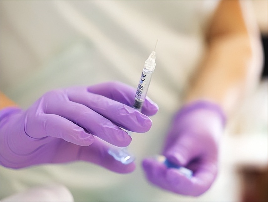 一对夫妇生出双胞胎,夫妻借22万生下试管双胞胎