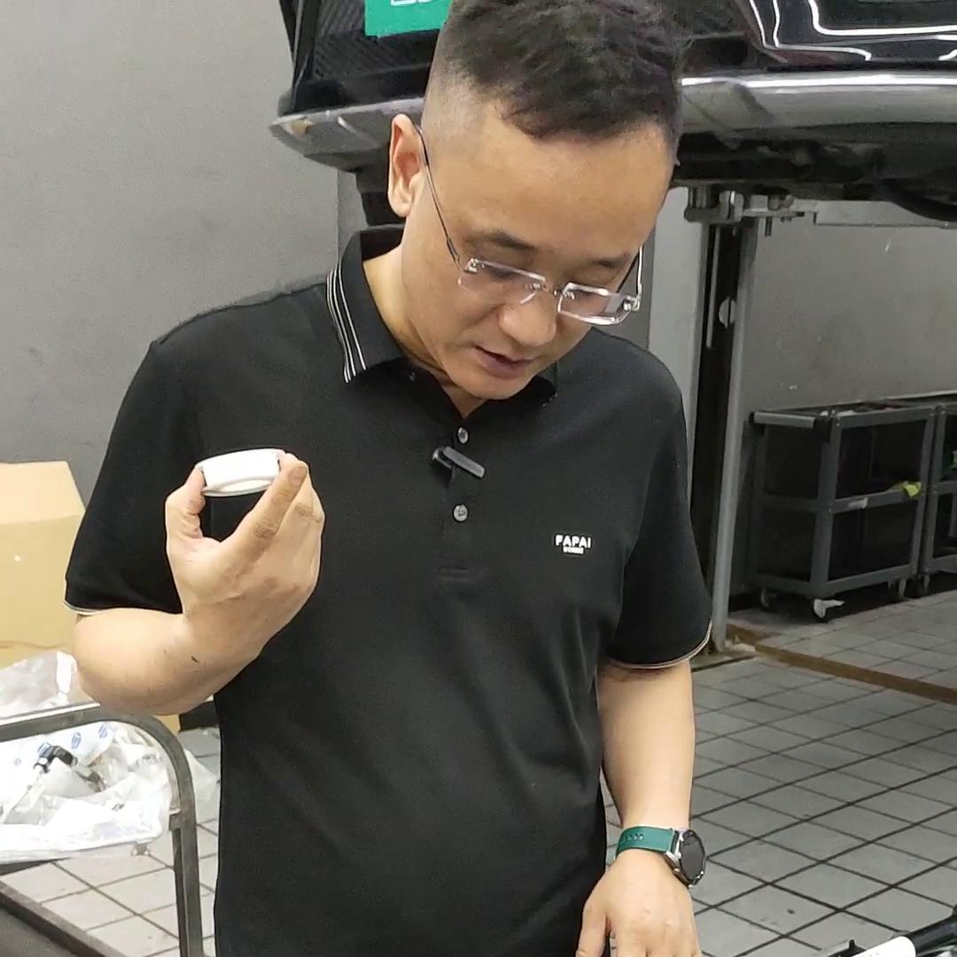 奔驰C200平衡杆胶套怎么换,奔驰glk300平衡杆开口胶怎么换