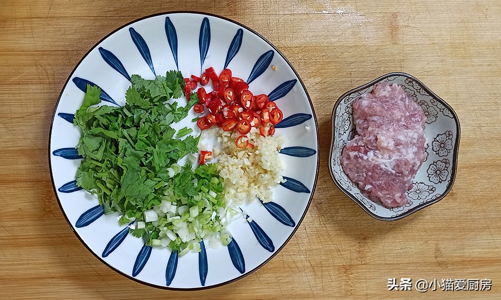 最简单的土豆焖茄子,好吃又简单的土豆茄子的做法