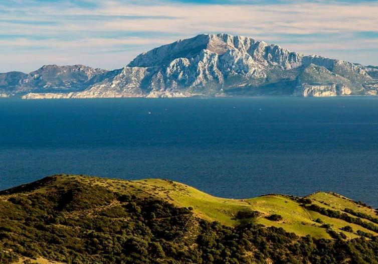 直布罗陀海峡地理知识点,描述直布罗陀海峡地理位置