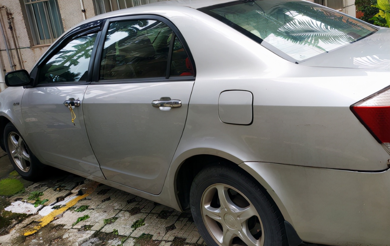 学修车的男孩到最后怎么样了,修车男孩学习后悔的视频