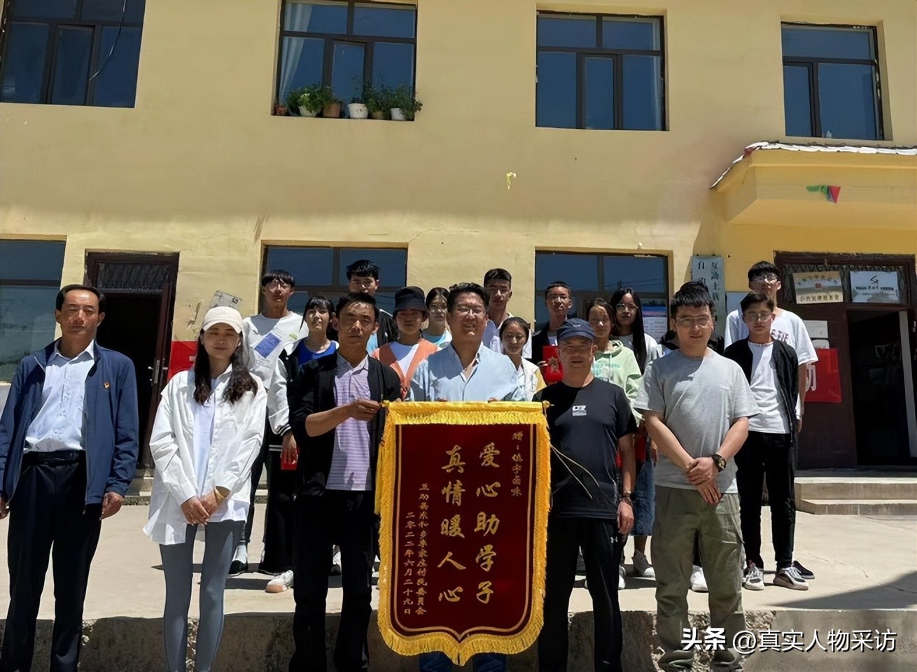 卤味店一年能赚100万吗,卤味店一年赚千万