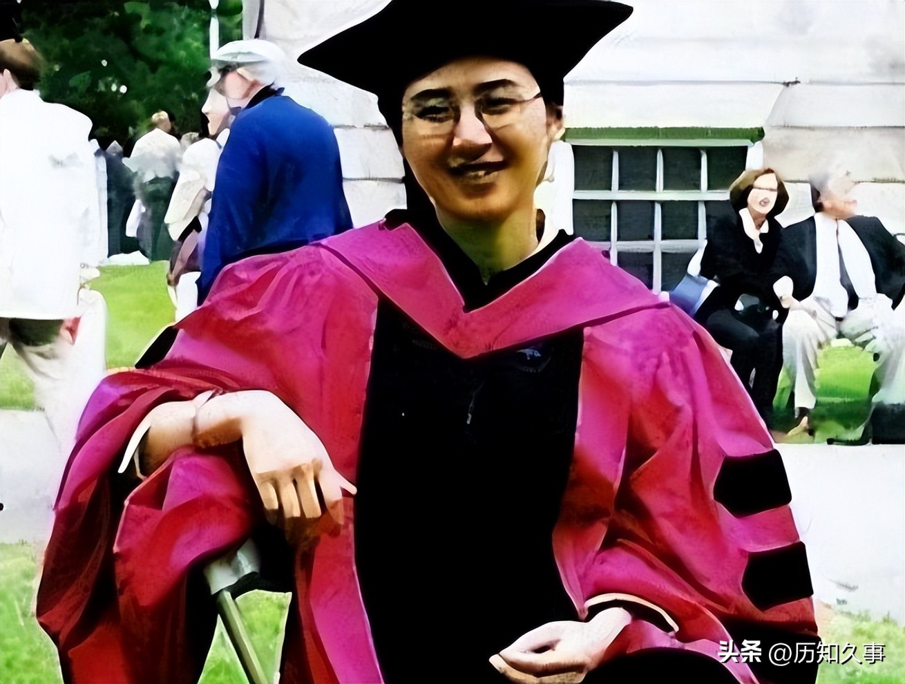 14岁以750分考上清华后留学,13岁上北大27岁嫁给外国教授