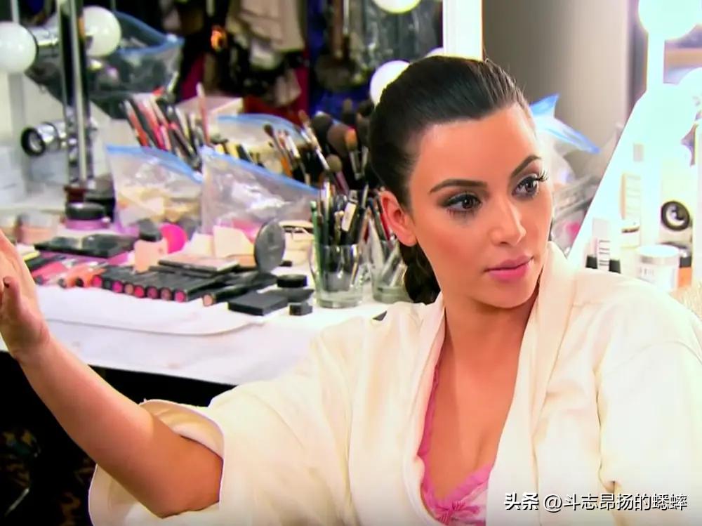 金卡戴珊亿万富翁,金卡戴珊kimkardashian