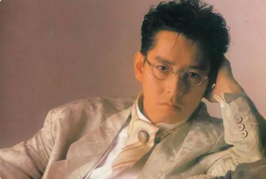 谭咏麟原配为什么没有孩子,谭咏麟与原配的恩怨纠纷