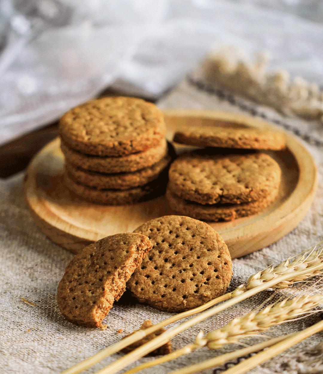 为什么饼干包装完好还会受潮,受潮的威化饼干怎么恢复变干变脆