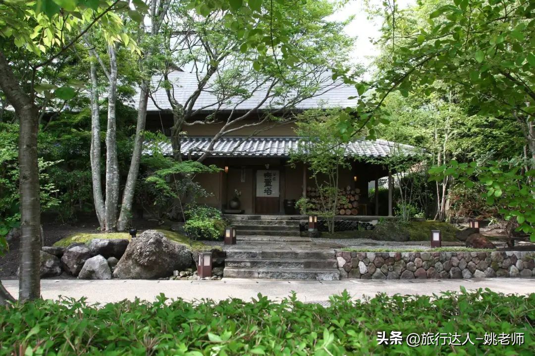 日本冰雪温泉之旅,迎着飞雪泡温泉日本冬季小众游