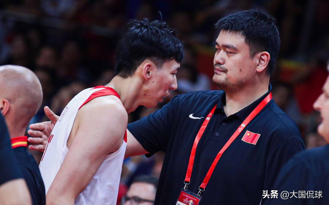 姚明回应周琦夺冠视频,姚明受访周琦正式无缘本赛季的cba