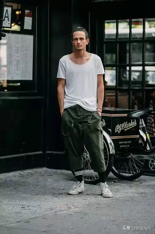 男士夏季如何穿搭显得干净有气质,男士夏季简单高级的穿搭