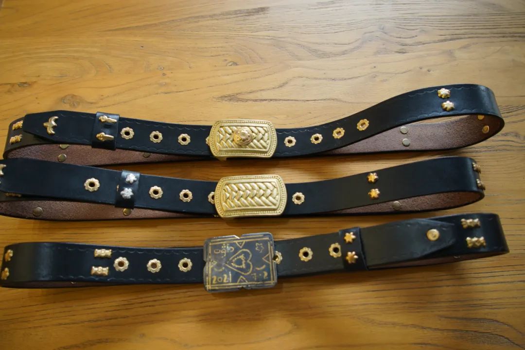 手工纯皮马鞭,农村手工制作鞭子