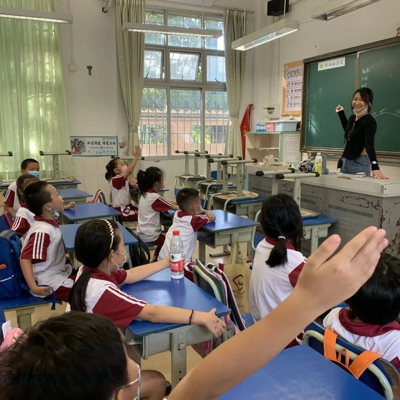 直击课外喵暑托开课首日情况：能和同学一起过暑假，太好玩了