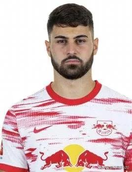 世界足坛球员身价前十平均年龄,世界足坛球员身价前十年龄