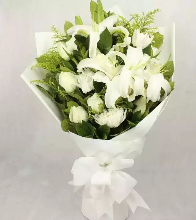 【一束鲜花祭故人】清明送花攻略-爱勤全球购-集团