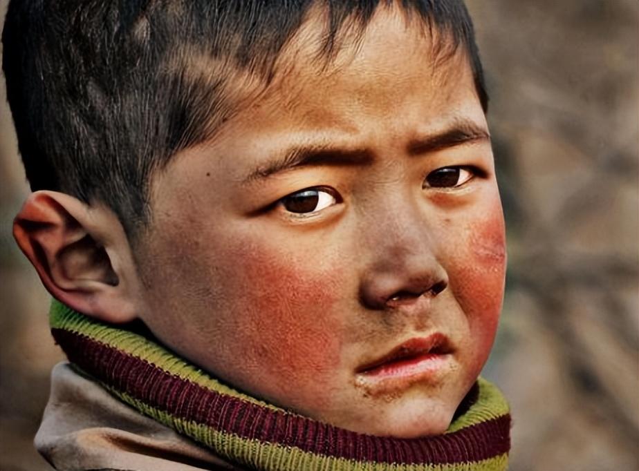 北京中小学生高尔夫球比赛惹争议,网友:“土包子”,真别酸!