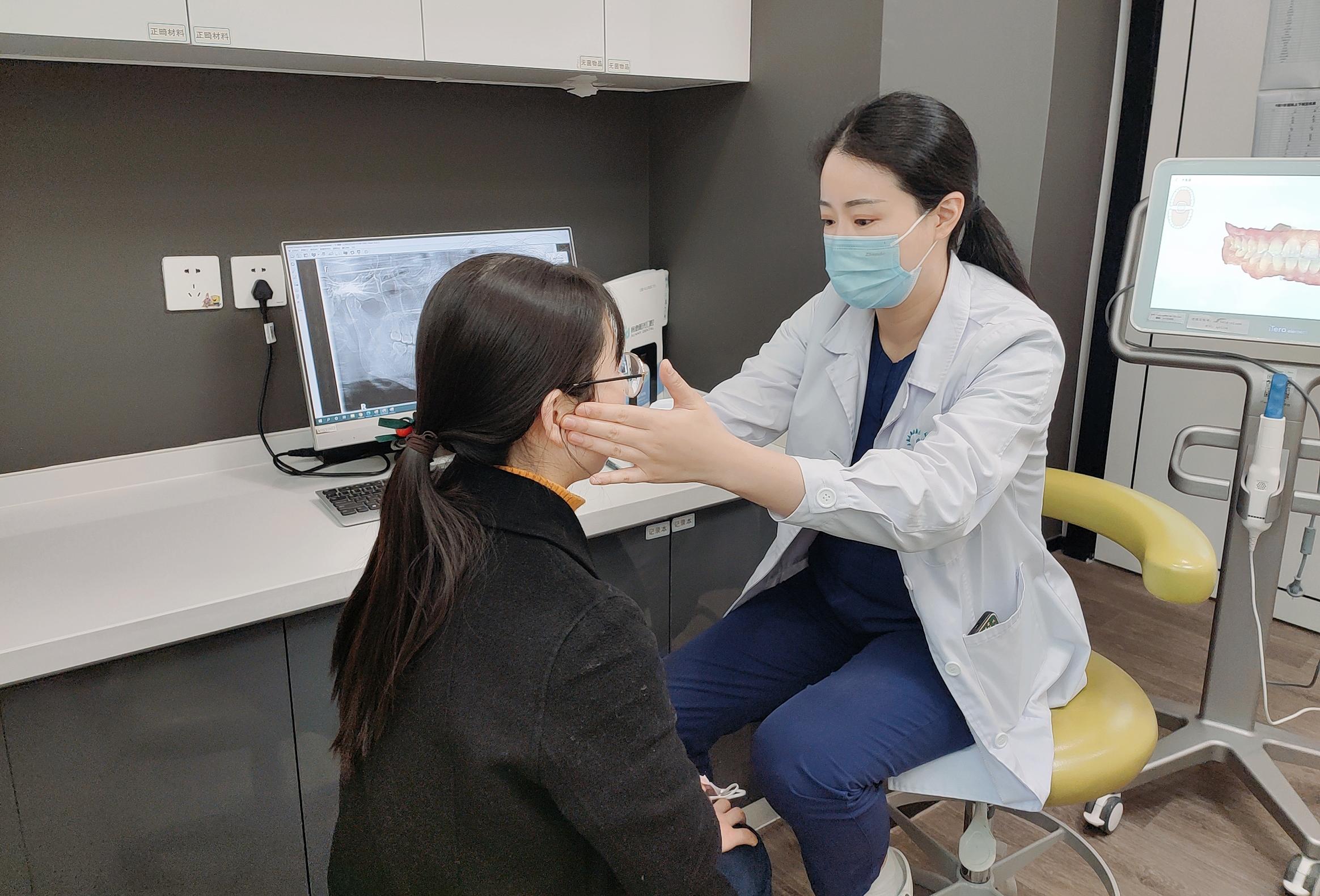 隐适美牙套脸型变化,戴隐适美牙套