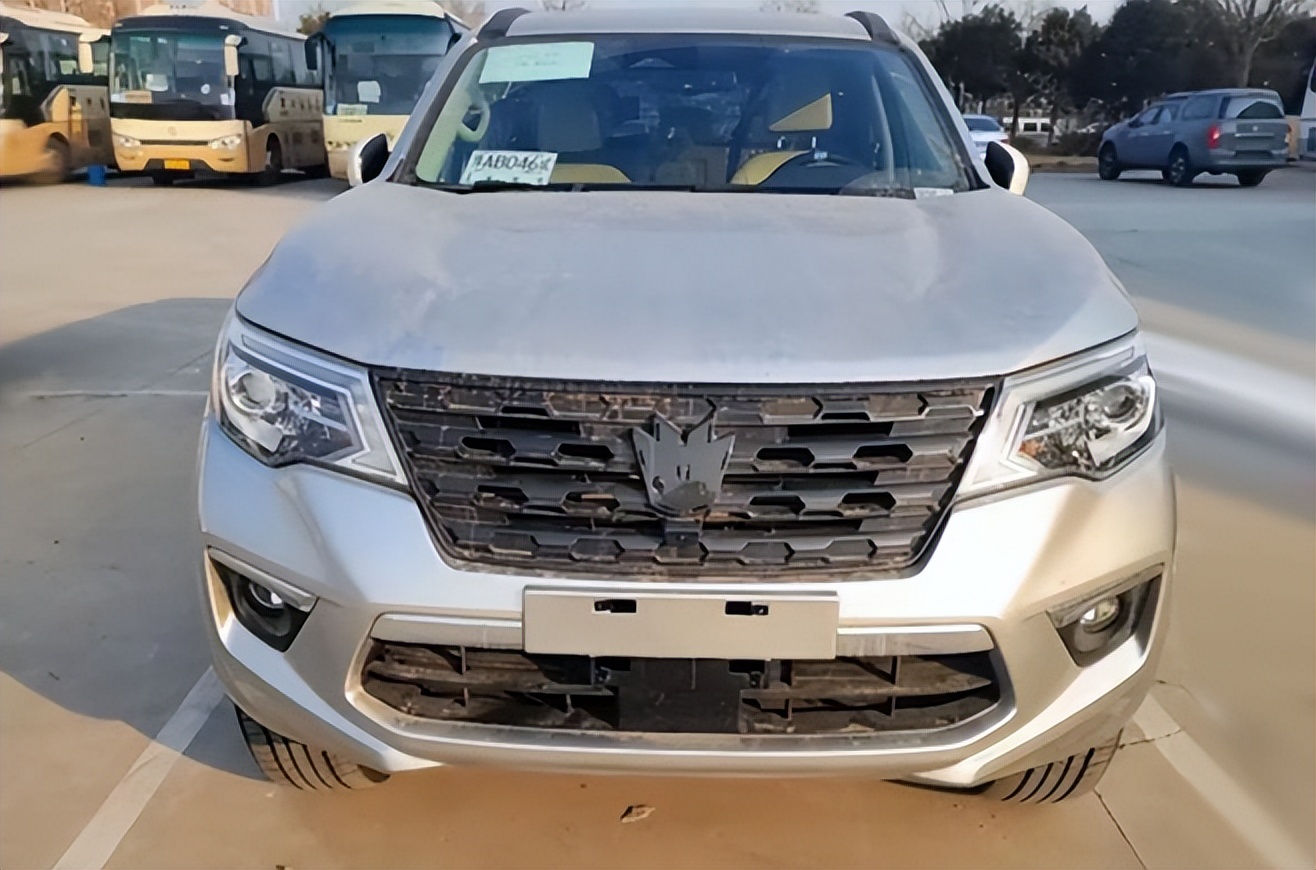 3.3帕拉丁的引擎,新款日产帕拉丁试驾亮相