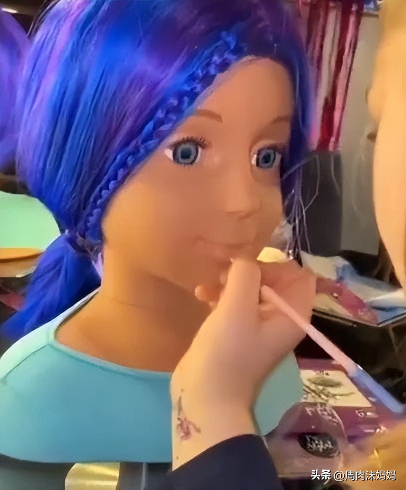 贝克汉姆和八岁女儿,贝克汉姆女儿小时候不走路