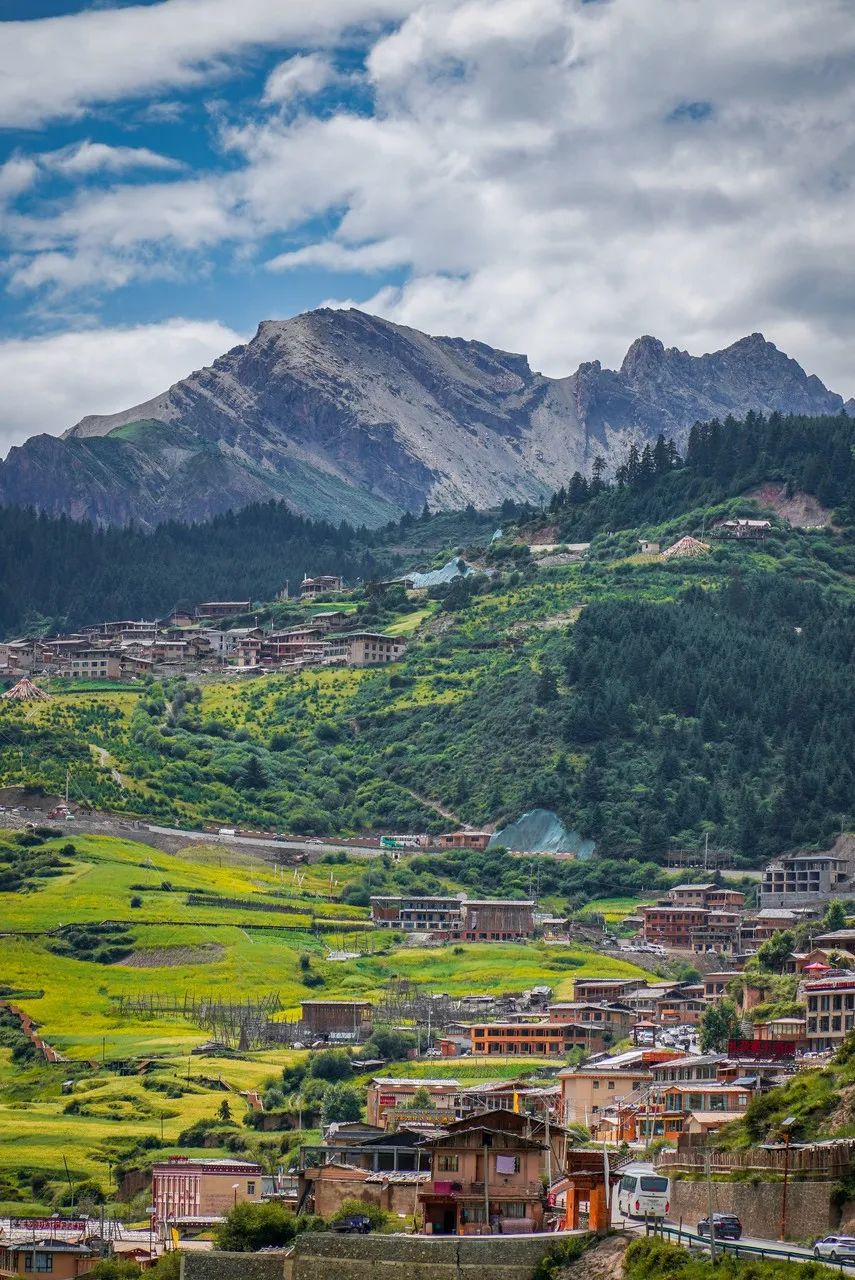 都去挤*疆新**？我选这个20°C的西北秘境