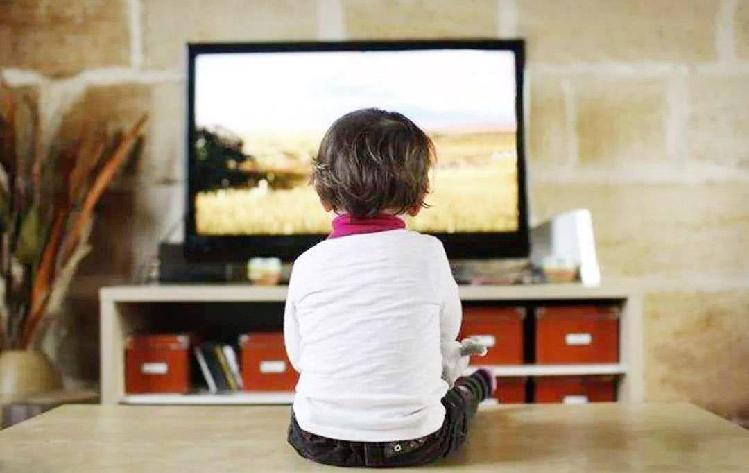 4.5米客厅适合什么尺寸的电视,4米客厅买85寸电视还是75寸