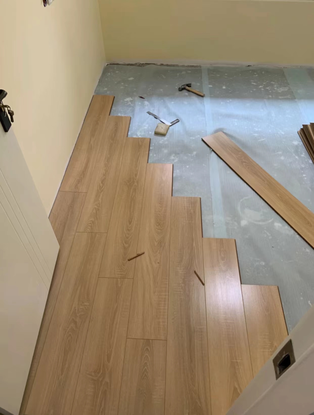 为什么好多人铺木地板,为什么很多人铺木地板