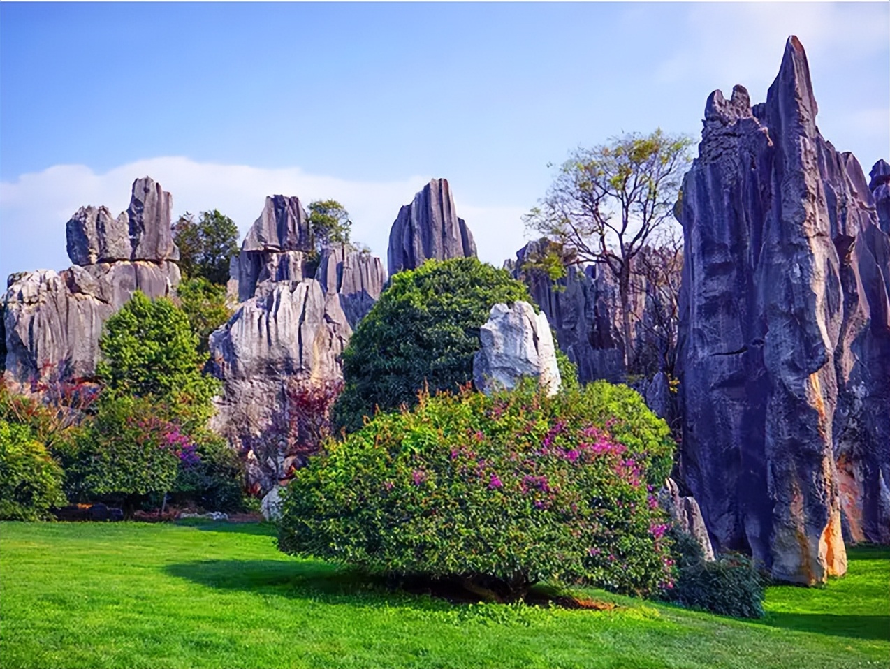 云南昆明繁华的地方,云南昆明必去的几个地方