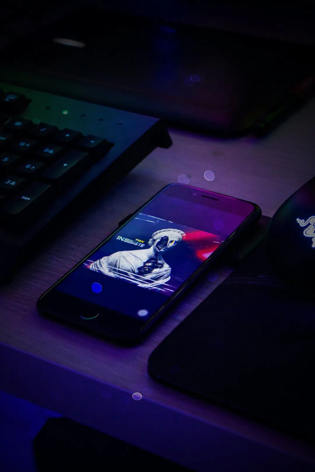 相机照片传到手机上很暗,相机照片导入手机画面变暗