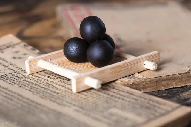 吃六味安消胶囊伤肝吗,六味地黄胶囊和龙胆泻肝丸搭配