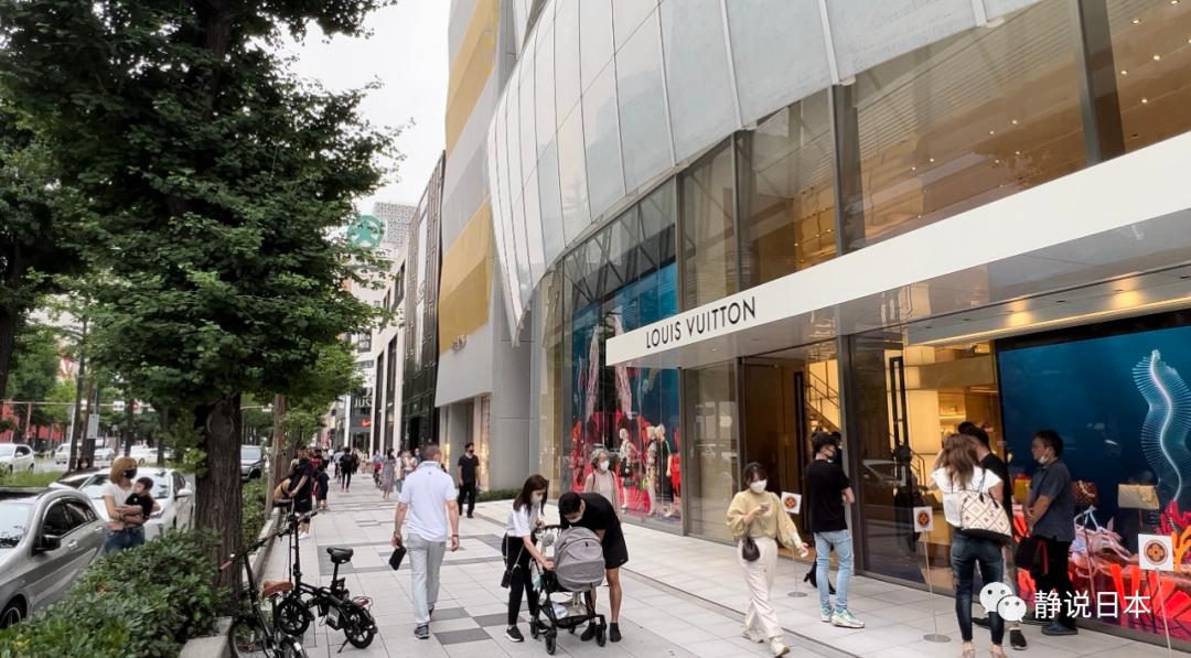 小孩子去日本上学多久能学会日语,中国小学生在日本上学不会说日语