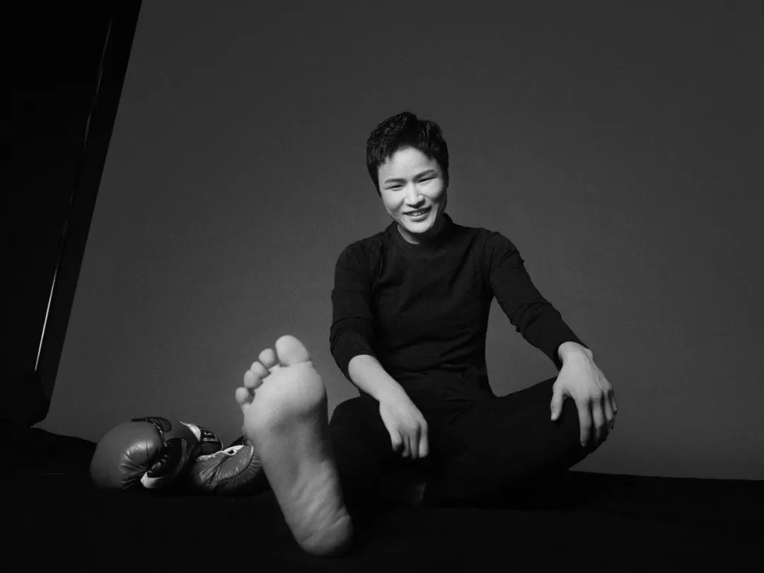 张伟丽重新夺回金腰带是什么时候,张伟丽金腰带要退回去吗