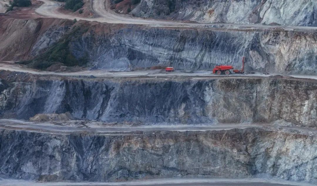 连续10年满意度全世界第一,联想服务器跃居中国市场前三